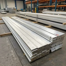 Шина (полоса) алюминиевая 10x100 мм АД0 ГОСТ 15176-89 Шина (полоса) алюминиевая 10x100 мм АД0 ГОСТ 15176-89